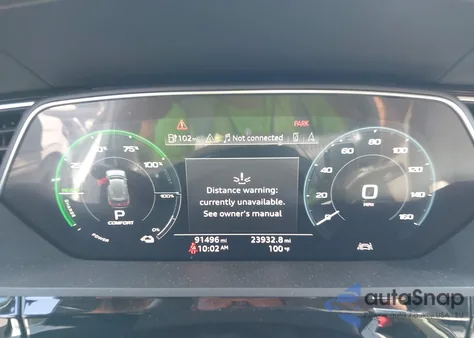 2019 Audi E-Tron Premium Plus z USA, uszkodzony, nr VIN WA1VABGE7KB012812